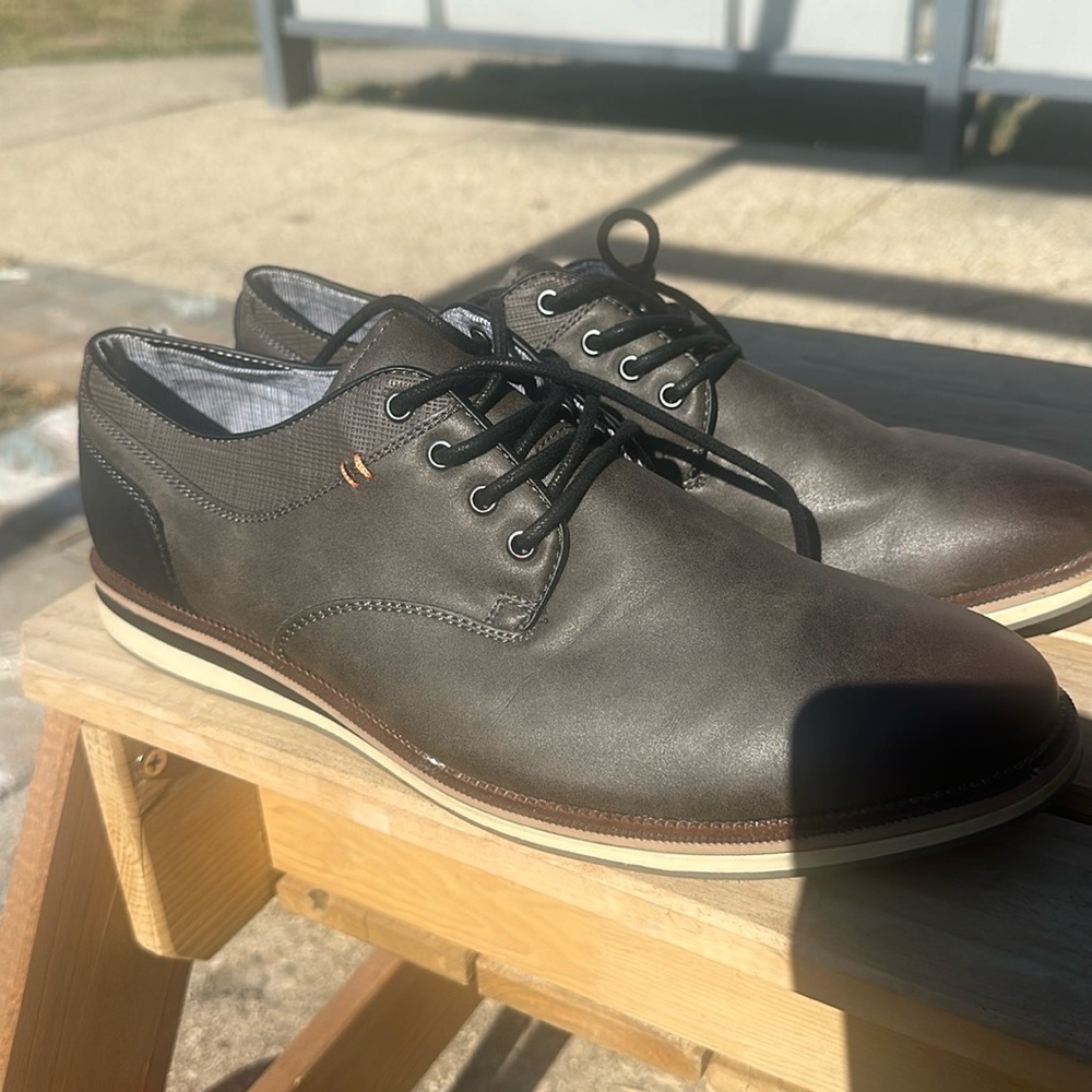 Men’s dress shoes